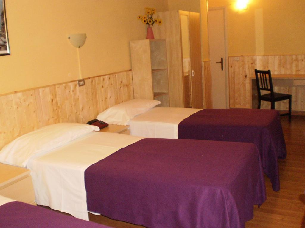 Hotel Ariosto Centro Storico Reggio Emilia Exteriör bild