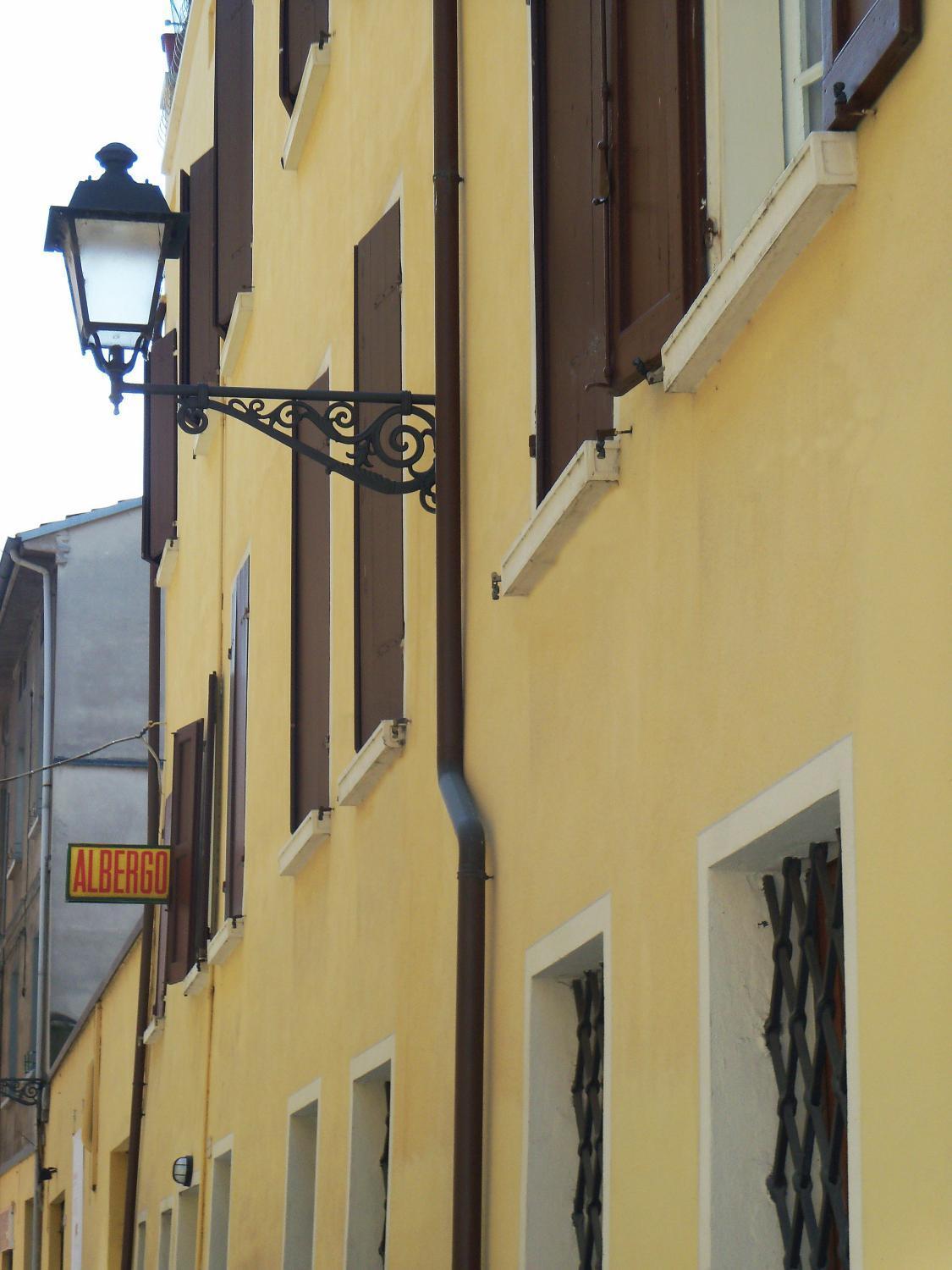 Hotel Ariosto Centro Storico Reggio Emilia Exteriör bild