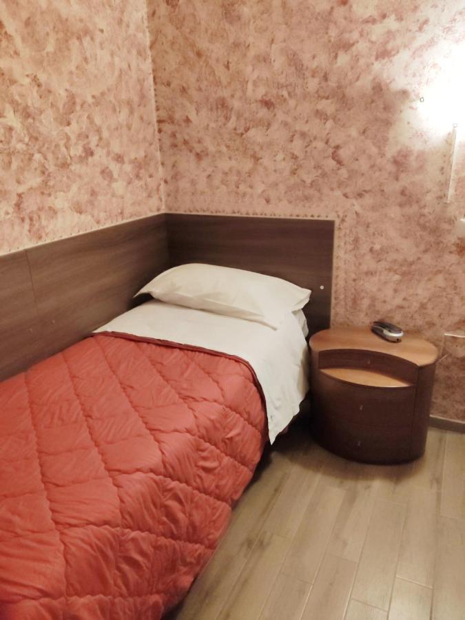 Hotel Ariosto Centro Storico Reggio Emilia Exteriör bild